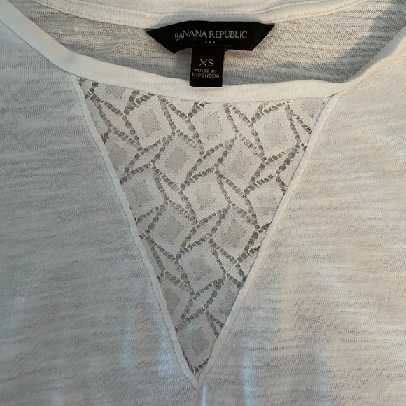 Banana Republic White Lightweight Sleeveless Tank Top with Lace Detail Size XS - Picture 11 of 15